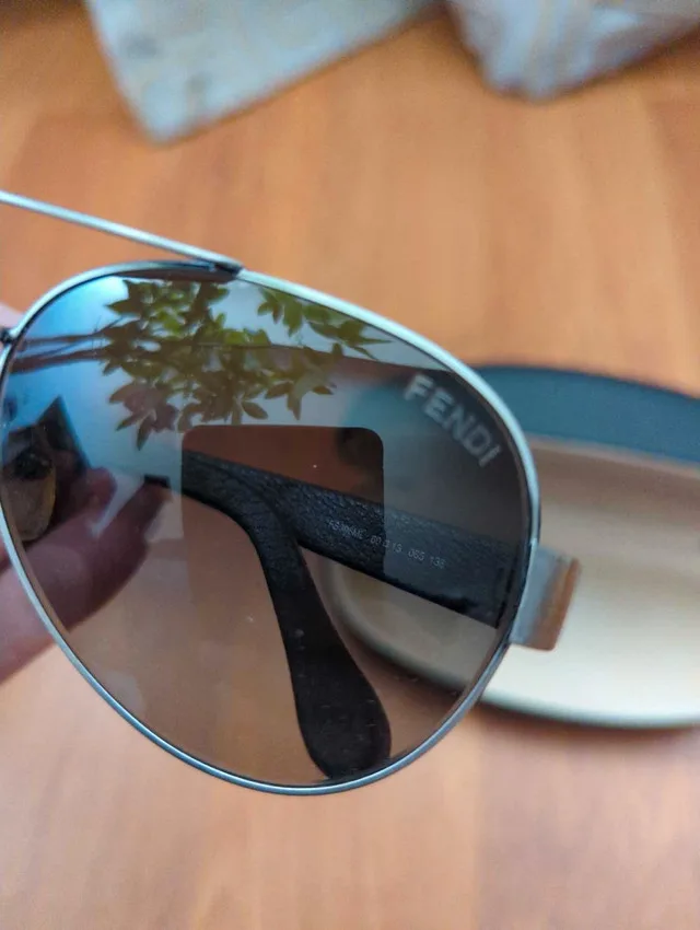 Fendi Sunglasses image indicator(5)