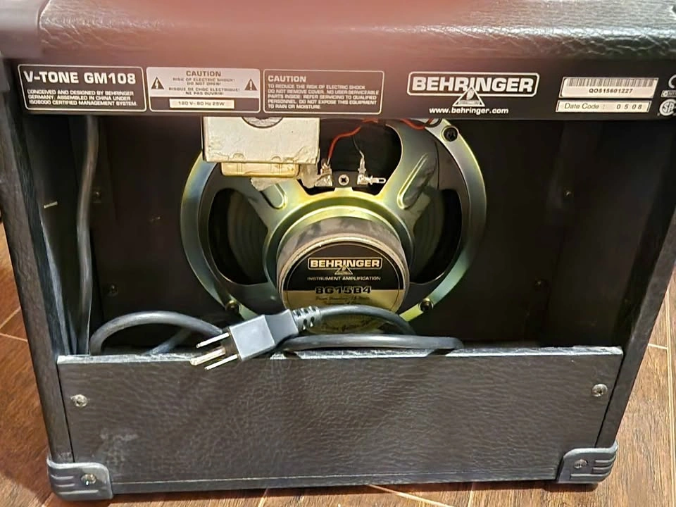 Behringer V-Tone GM108 15-watt Guitar Amp - photo 5