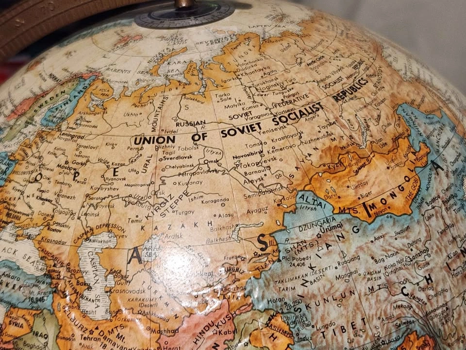 Vintage Replogle World Classic Series 12" Globe - photo 4