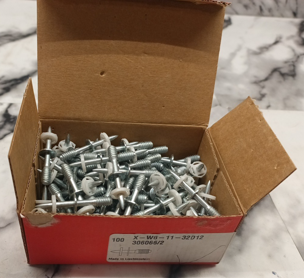 Hilti X-W6-11-32D12 Threaded Studs - Box of 100 - photo 2