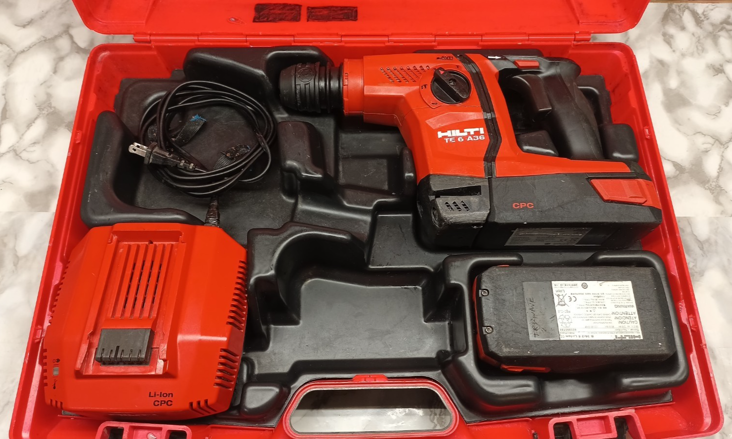 Hilti TE 6-A36 Rotary Hammer Drill AVR With Case