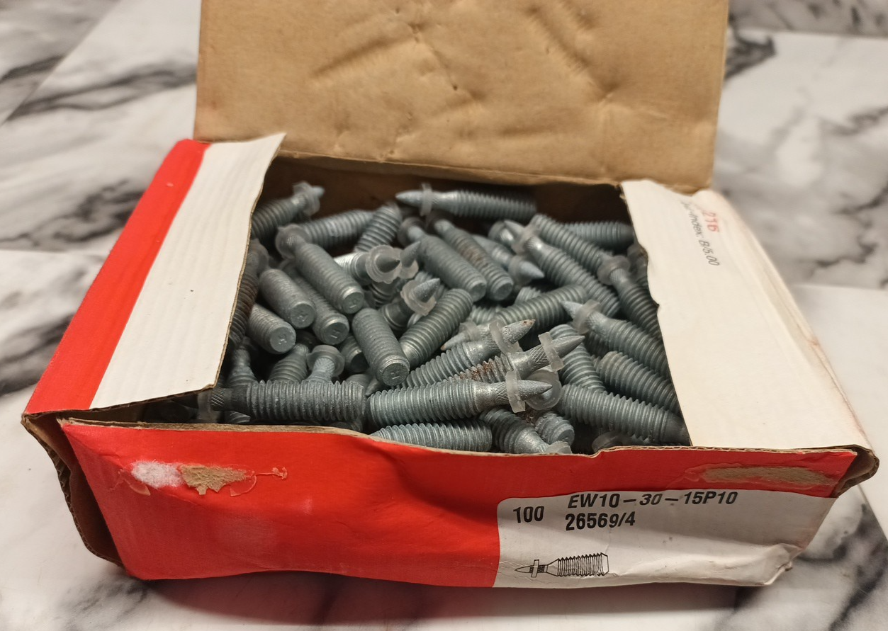 Hilti Box of 100 EW10-30-15 P10 Threaded Studs - photo 3