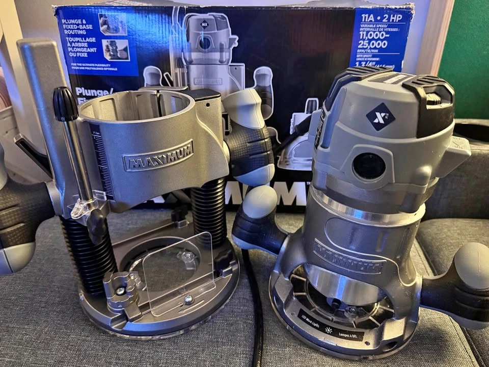 Maximum 11A 2HP Plunge Router