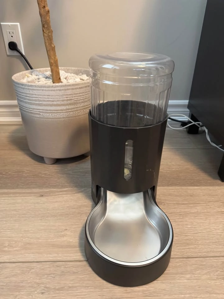 Pet Water Dispenser - photo 2
