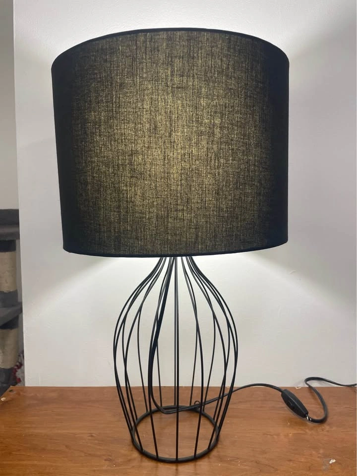 Black Table Lamp - photo 2