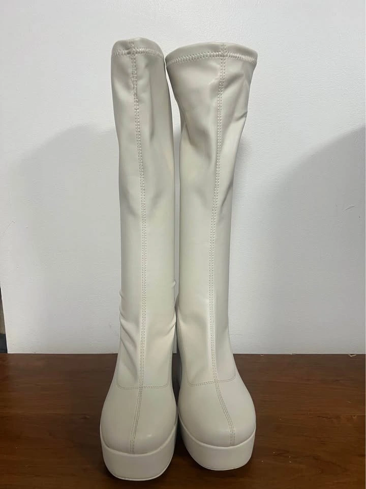 White Platform Boots - photo 2