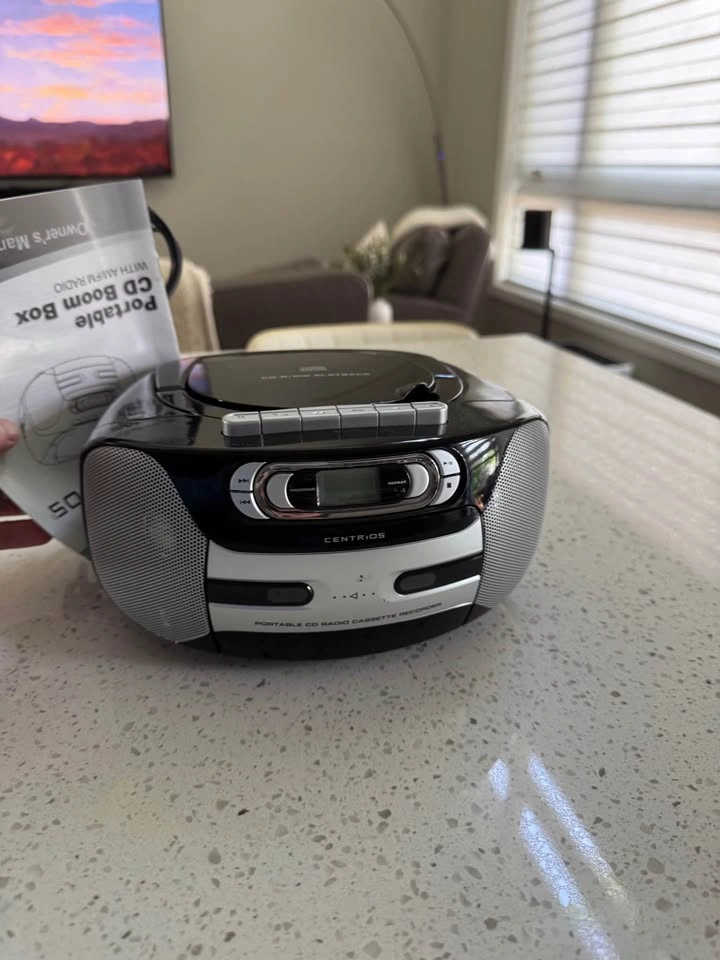 CENTRIOS Portable CD Radio Cassette Recorder Boombox - photo 2
