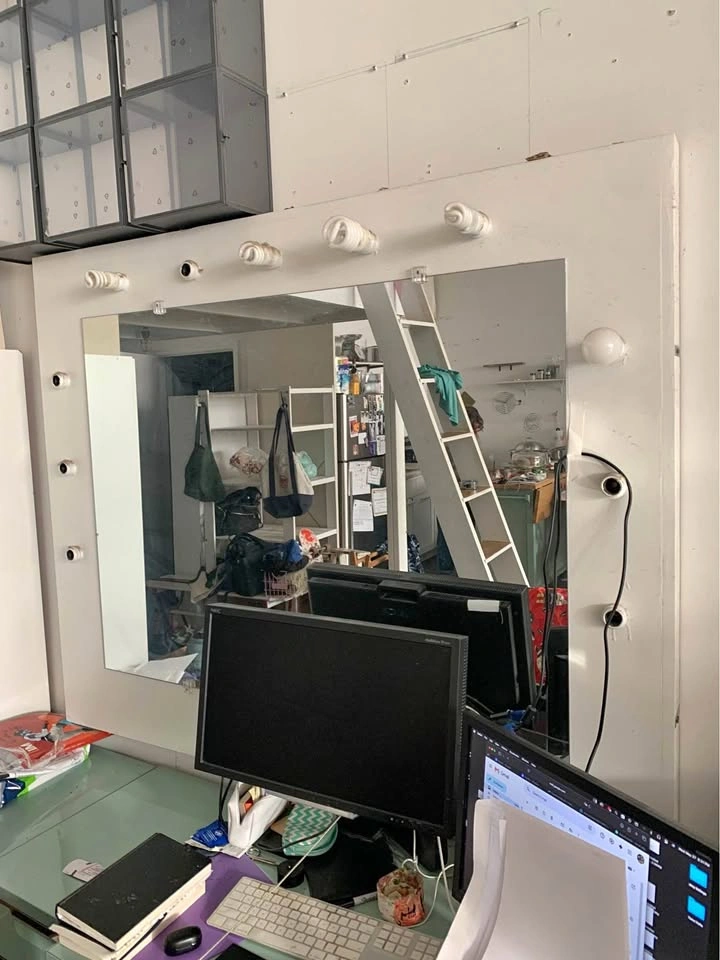 Wall Mounted Makeup Station Mirror