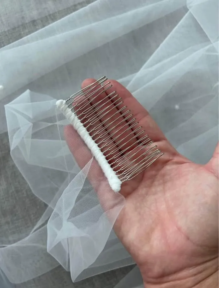 Pearl & Floral cathedral Soft White Veil image indicator(6)