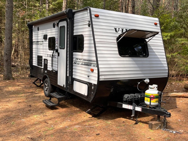 Forest River Viking 17BHS Travel Trailer