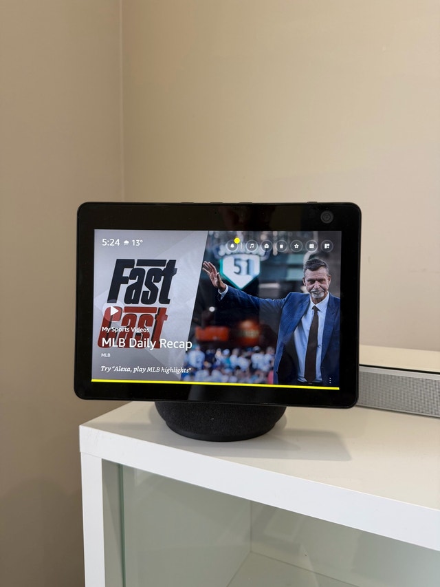 Amazon Echo Show 10 - photo 3