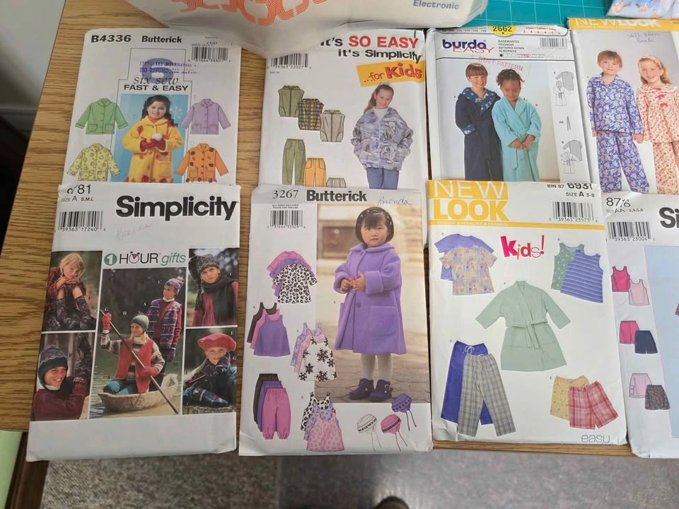 19 Uncut Children's Sewing Patterns - photo 4