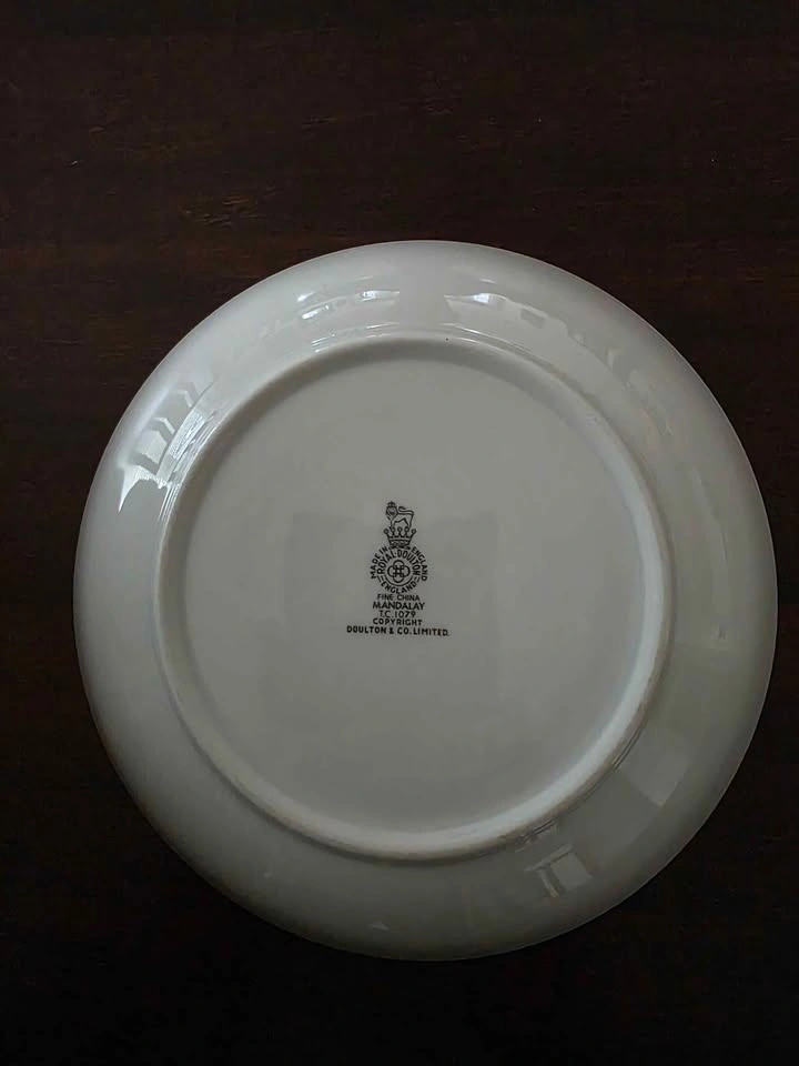 12 Royal Doulton Mandalay Soup/Salad Bowls - photo 4