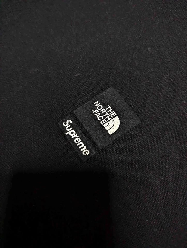 Supreme x The North Face Sweatshirt