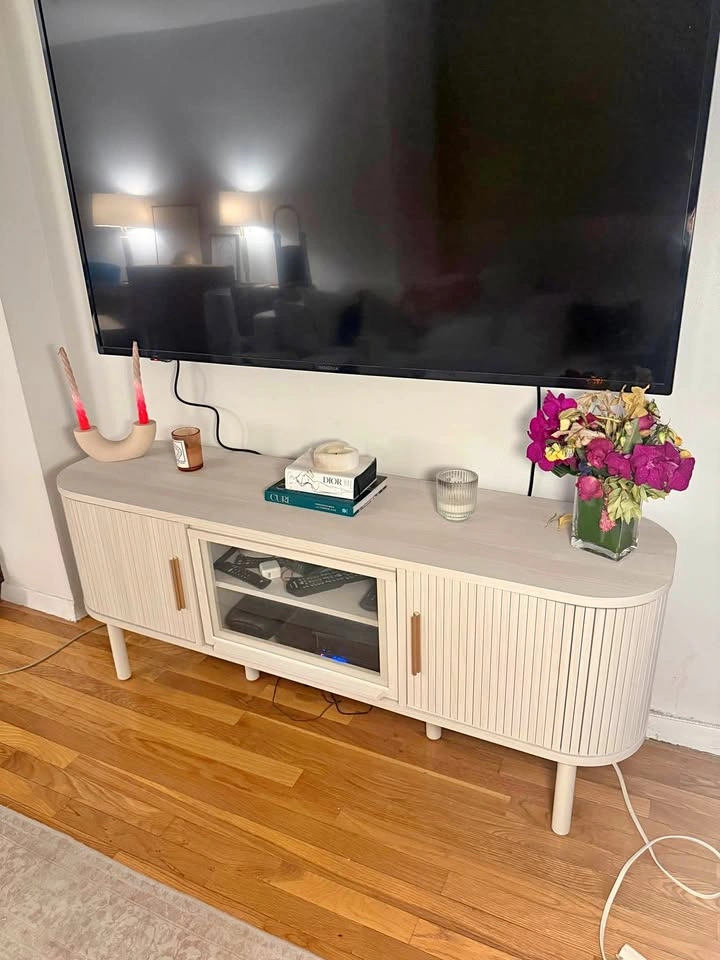 Tv console