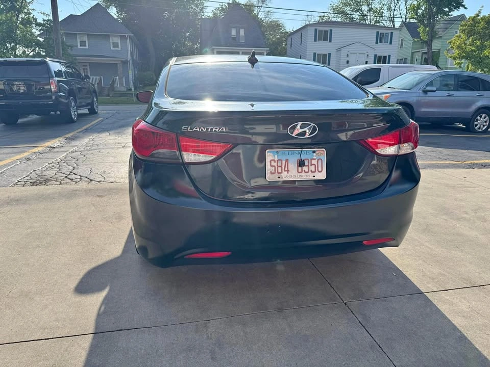 2012 Hyundai Elantra