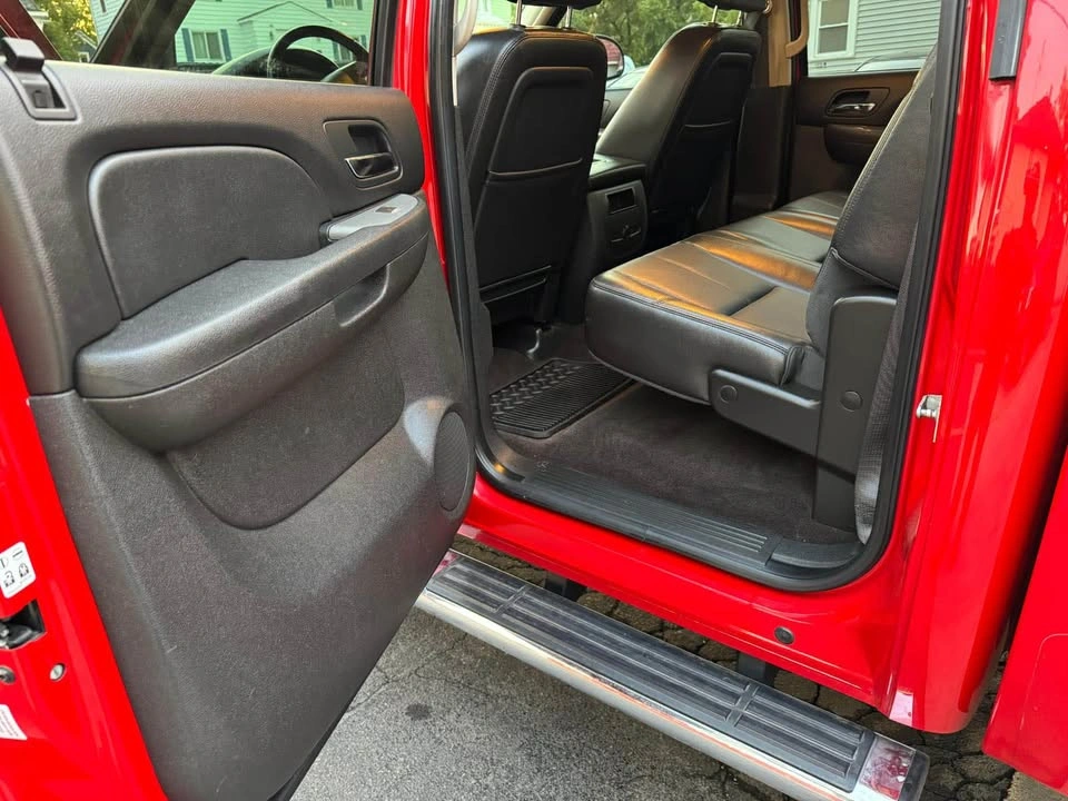 2012 Chevrolet Silverado 1500 4x4 - photo 2