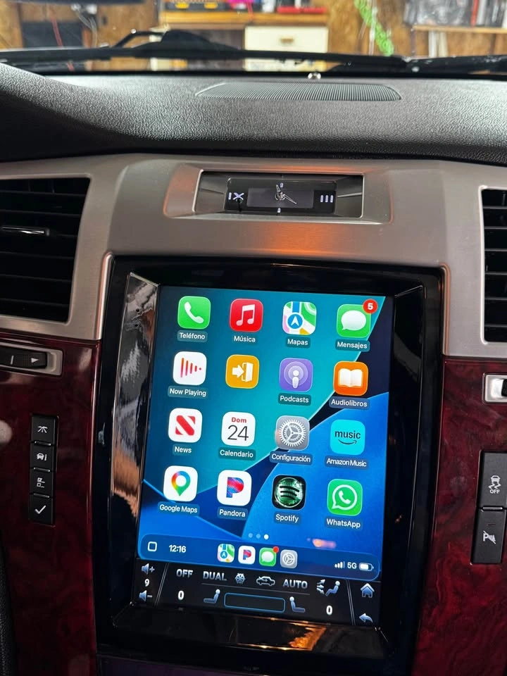 Car Stereo with CarPlay and Android Auto - photo 4
