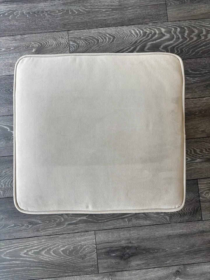 Upholstered Ottoman - photo 4
