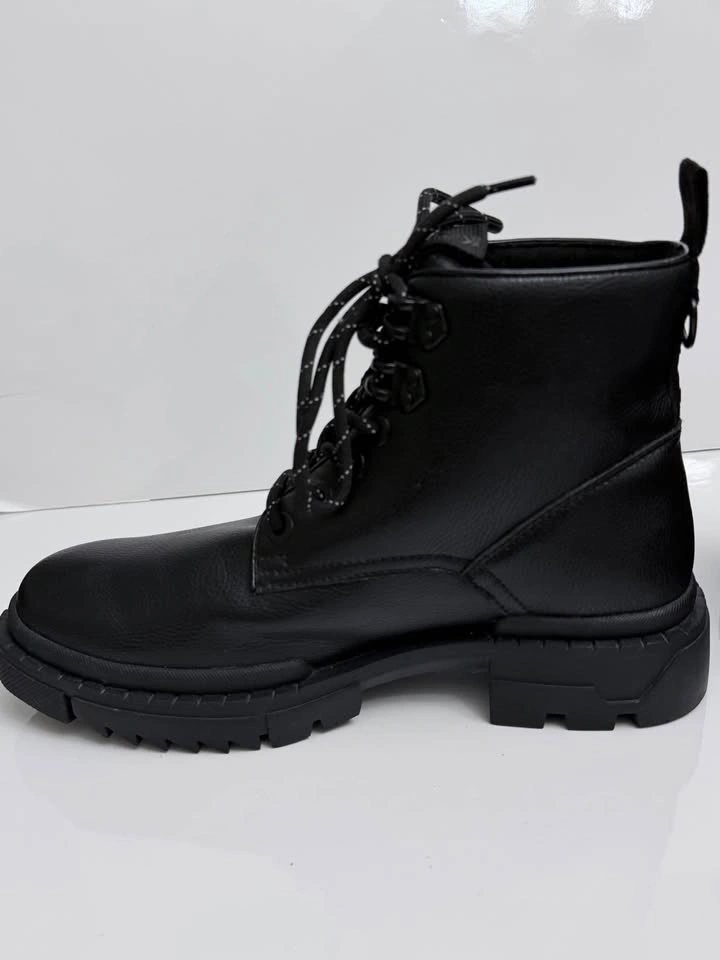 Karl Lagerfeld Paris Leather Boots Size 8 Men's - photo 5