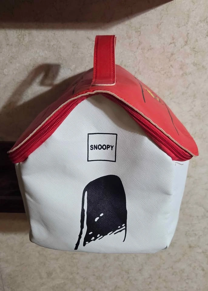 Snoopy House Storage Pouch house shaped - photo 3
