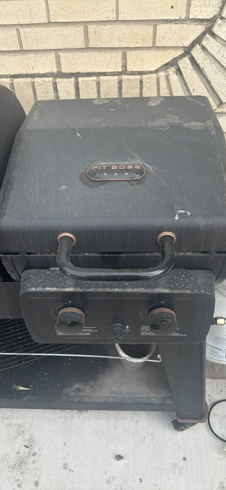 Pit Boss Wood Pellet Smoker Grill & Propane Griddle Combo - photo 5
