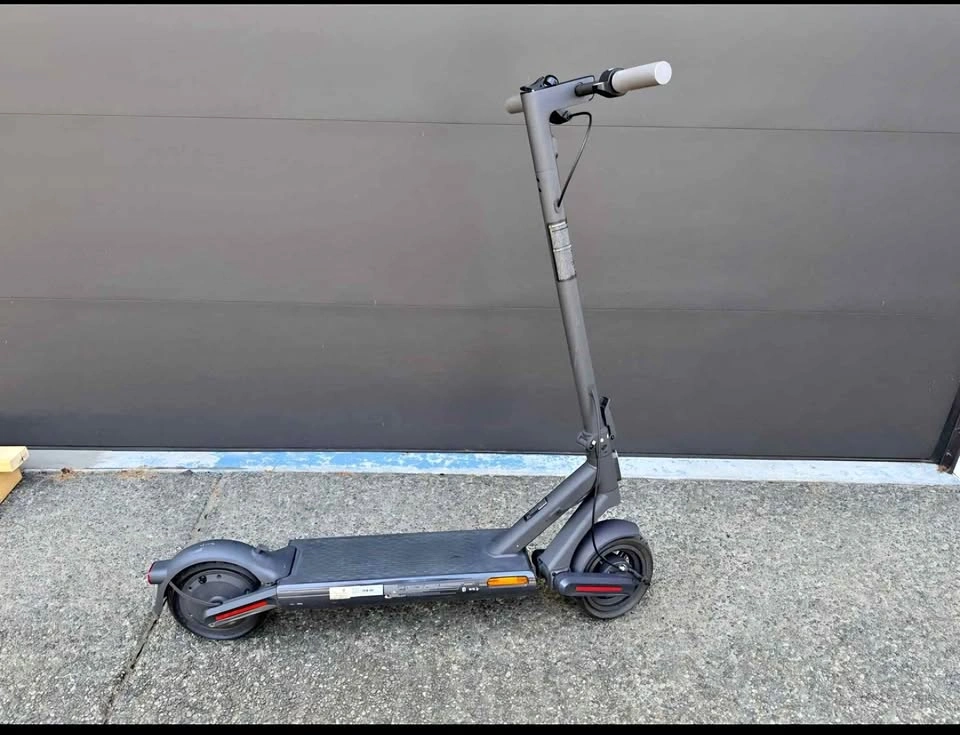 Navee S65C Electric Scooter