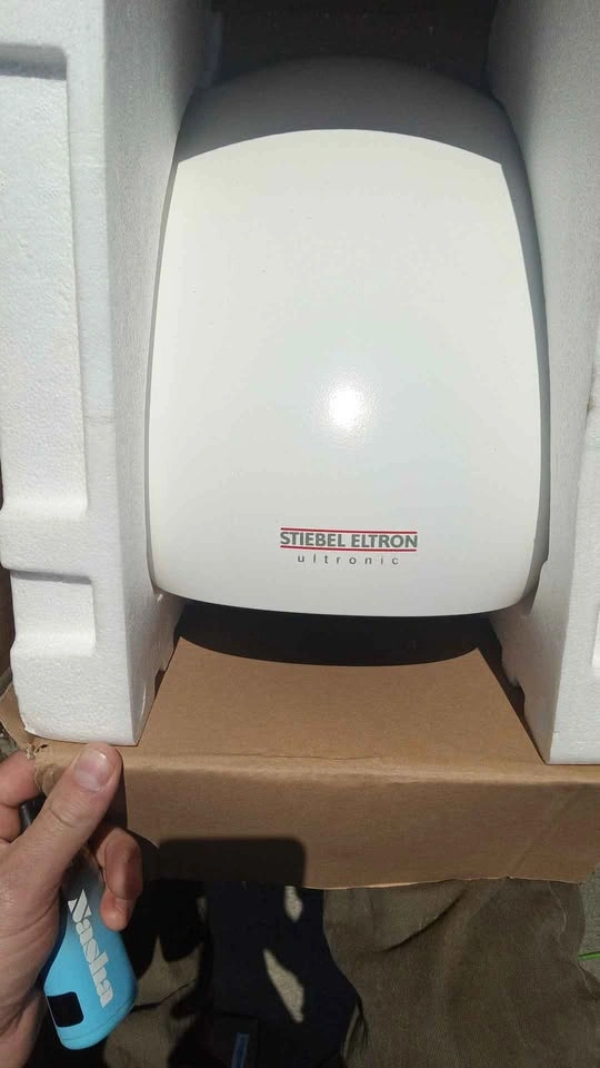 Stiebel Eltron 231586 Ultronic 2 Drier, Stainless Steel Metallic - photo 3