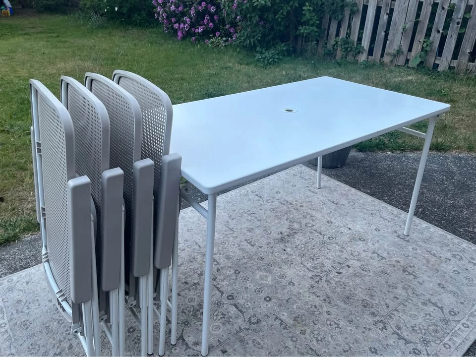 IKEA Patio Set - Table + 4 Chairs - Like New - photo 3