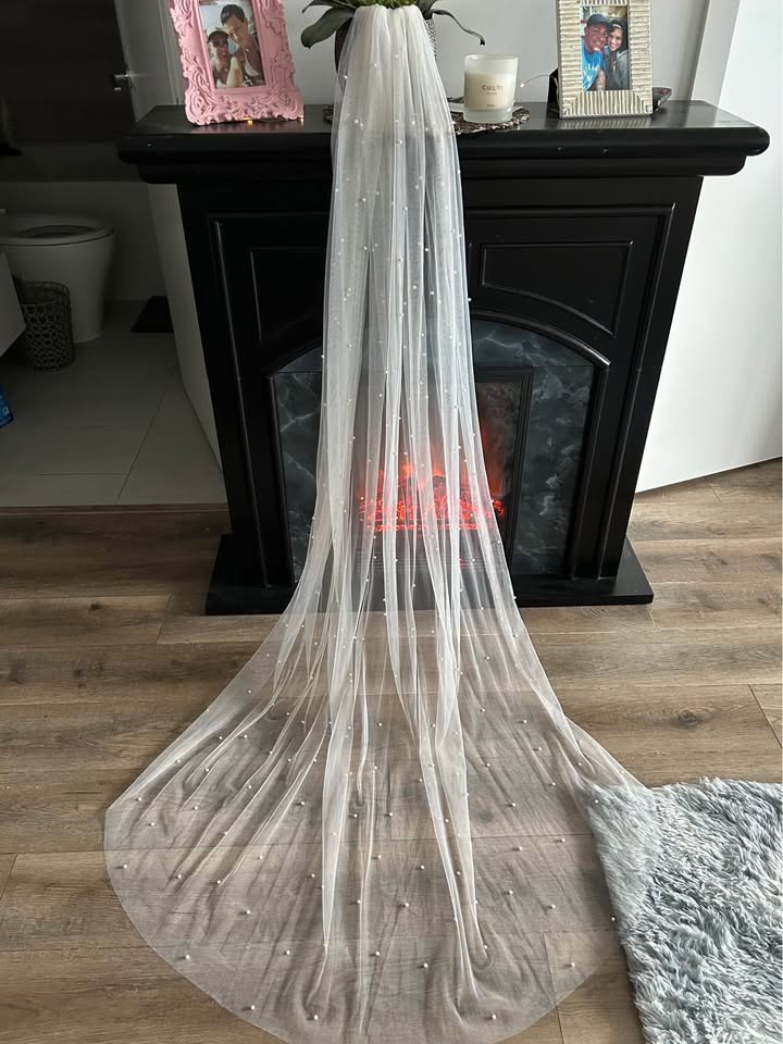 Floor Length Pearl Veil soft white & ivory - photo 4