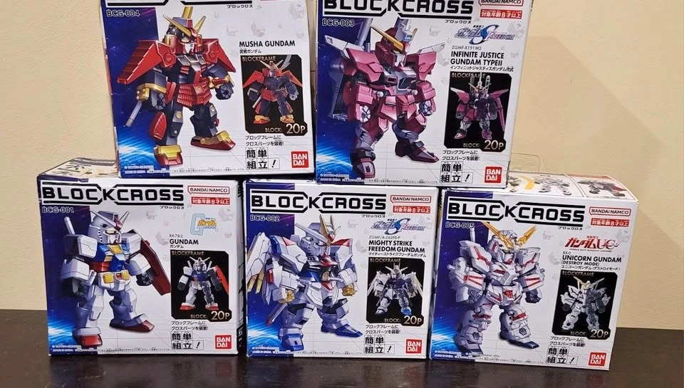 Bandai BlockLoss Gundam Models (Strike Freedom, Unicorn, etc.)