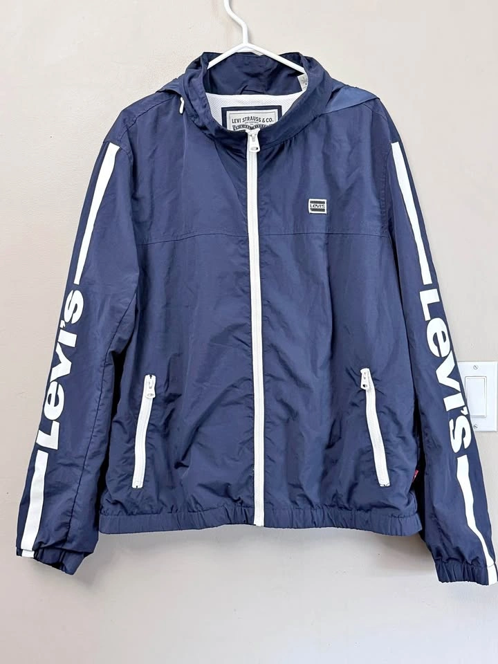 Levi’s Windbreaker Jacket Size Large Men’s Like New