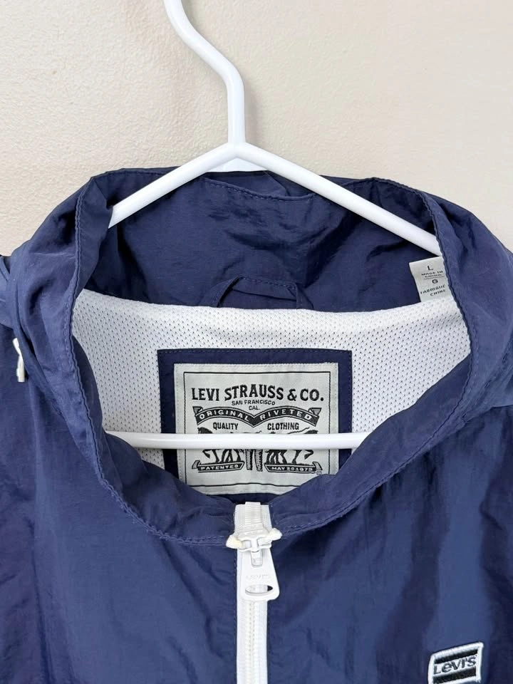 Levi’s Windbreaker Jacket Size Large Men’s Like New - photo 2