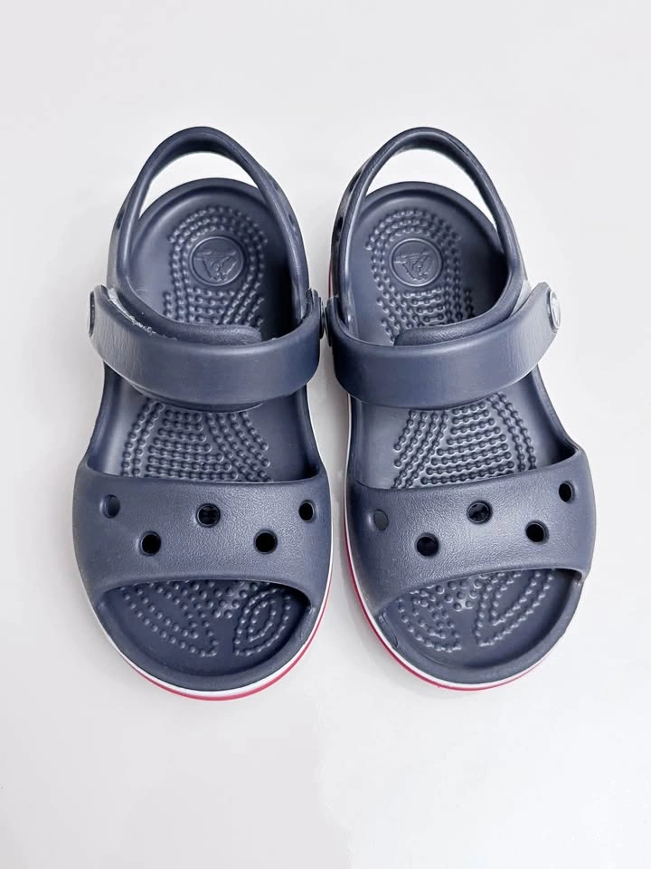 New Croc Sandals Infant size 7