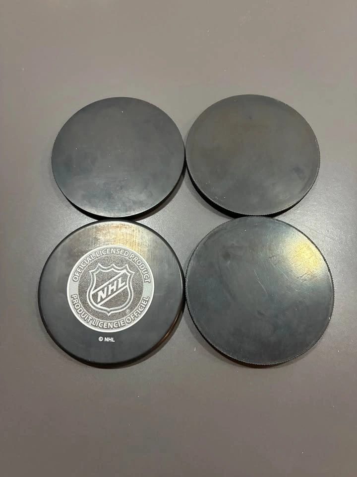 Set of 4 Canucks Coasters (Unused) - photo 2