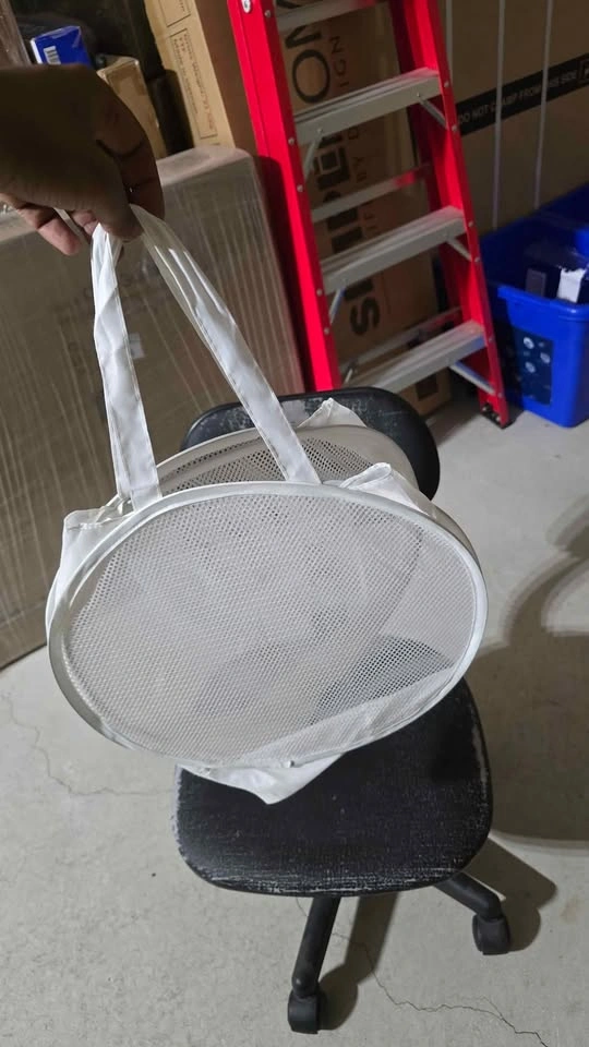 White small foldable basket - photo 2