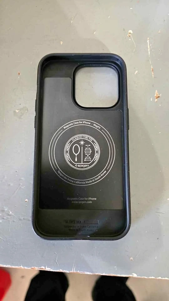iPhone 14 Pro Spigen Case
