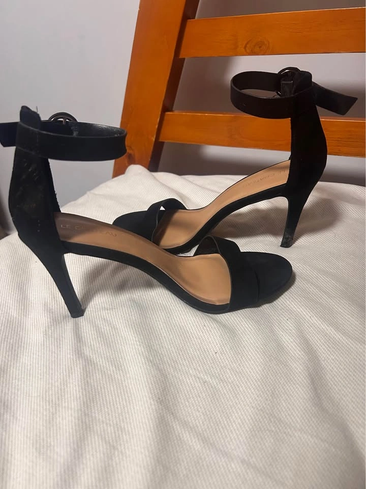 Black heels size 7 | LE CHÂTEAU - photo 2