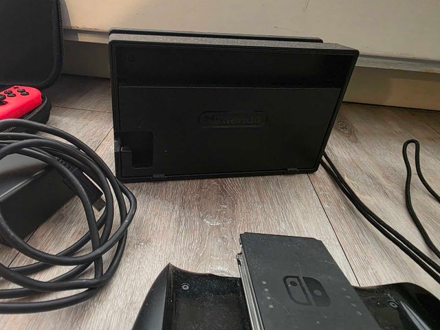 Nintendo Switch - photo 4