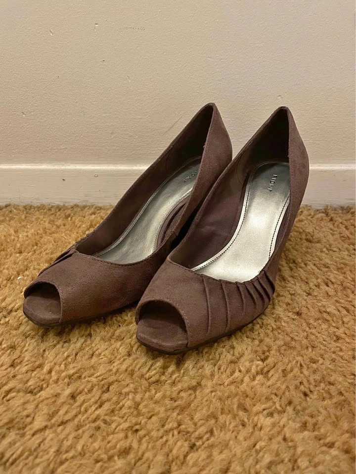 Purple Wedges