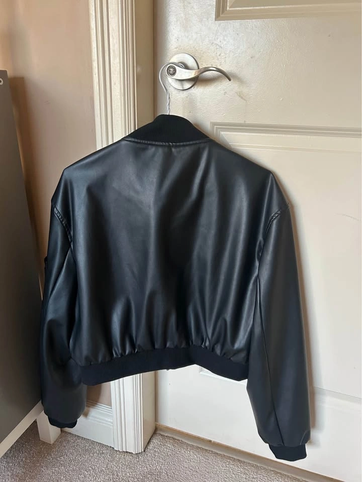STREETWEAR SOCIETY Black Faux Leather Bomber Jacket - Large - photo 2