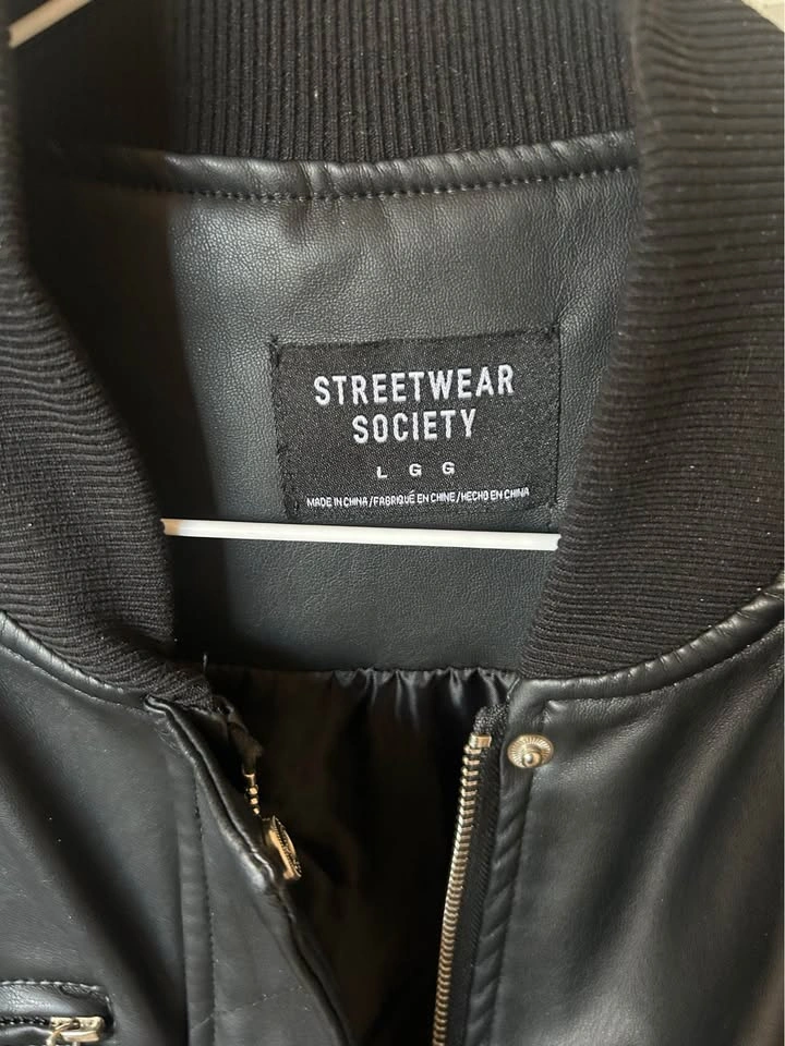 STREETWEAR SOCIETY Black Faux Leather Bomber Jacket - Large - photo 3
