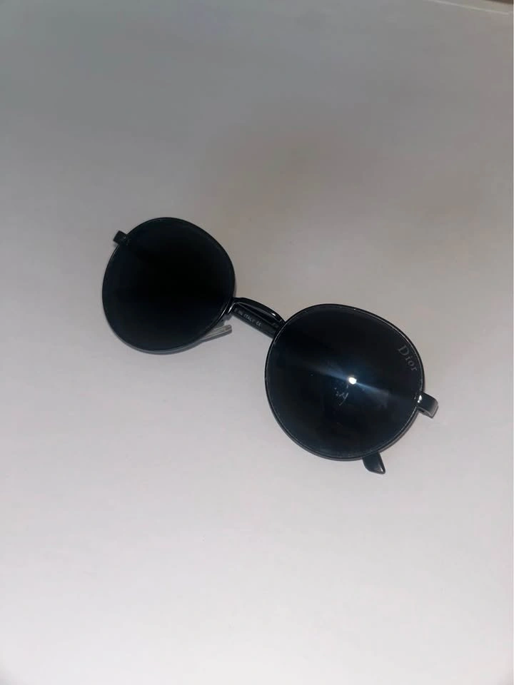 Round Black Sunglasses - photo 2