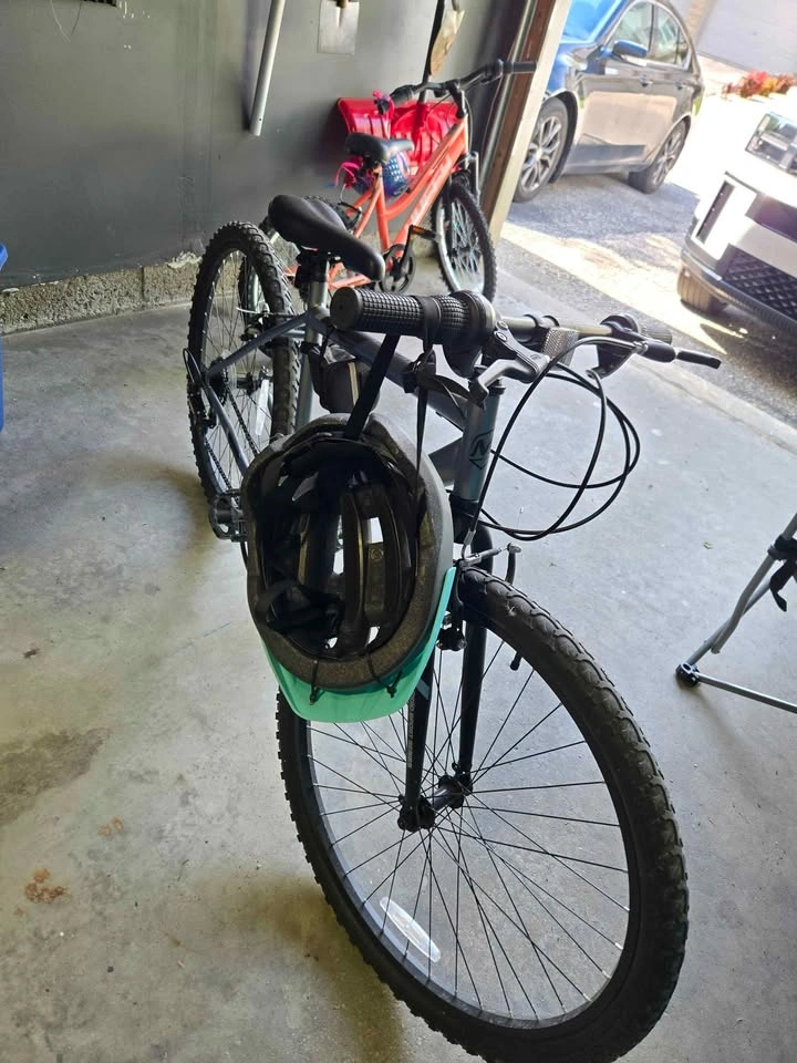 Movelo Adult Medium Bicycle 26" x 1.95 - photo 3