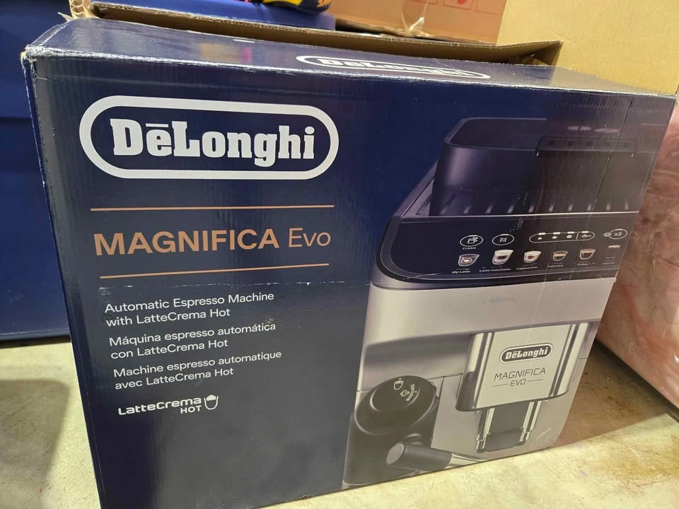 De'Longhi Magnifica Evo Espresso Machine w/ Auto Frother - photo 4