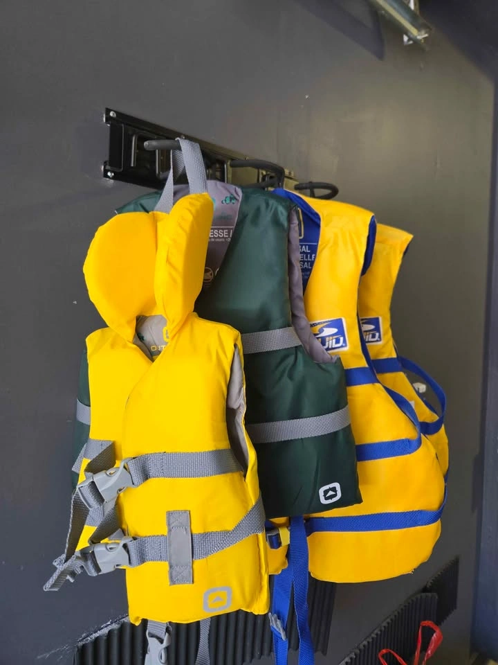 PFD/Life Jackets & Water Shoes - 2 Adult, 1 Youth, 1 Kid - photo 2