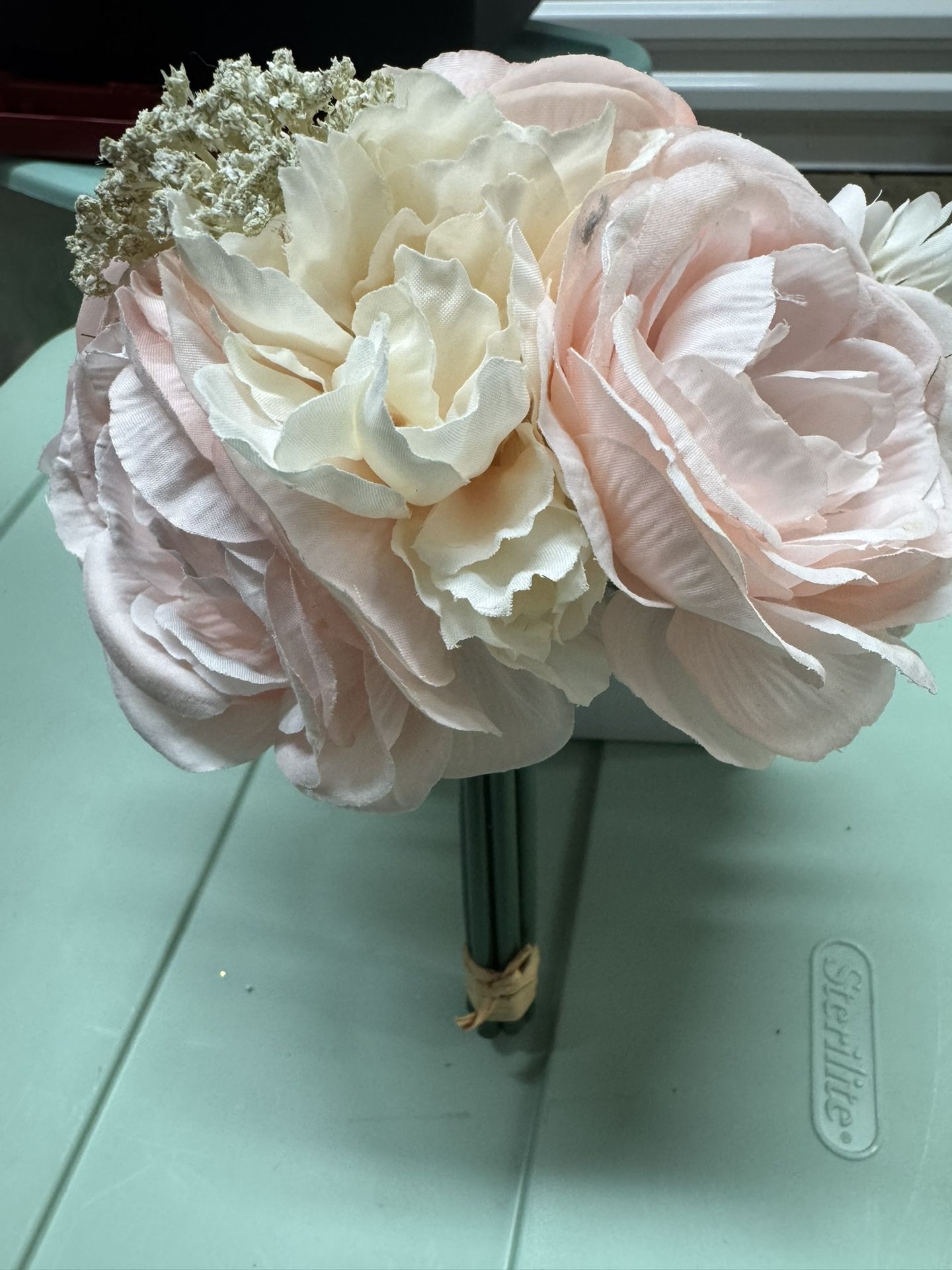 20 Blush Silk Flower Bouquets - Never Used