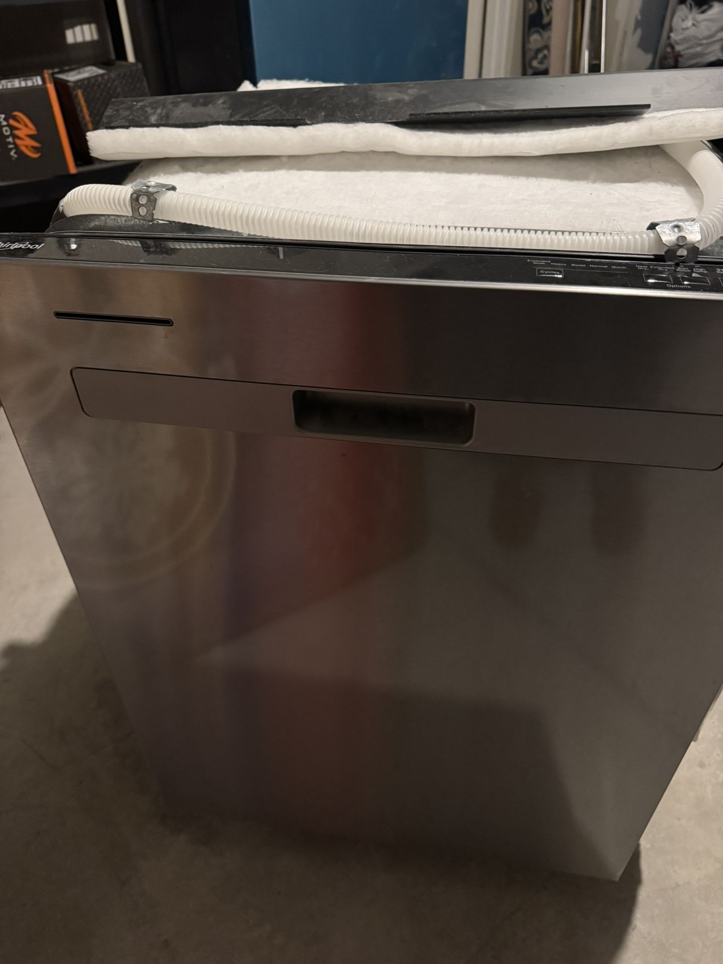 Whirlpool Dishwasher - Like New; Excellent Condition
