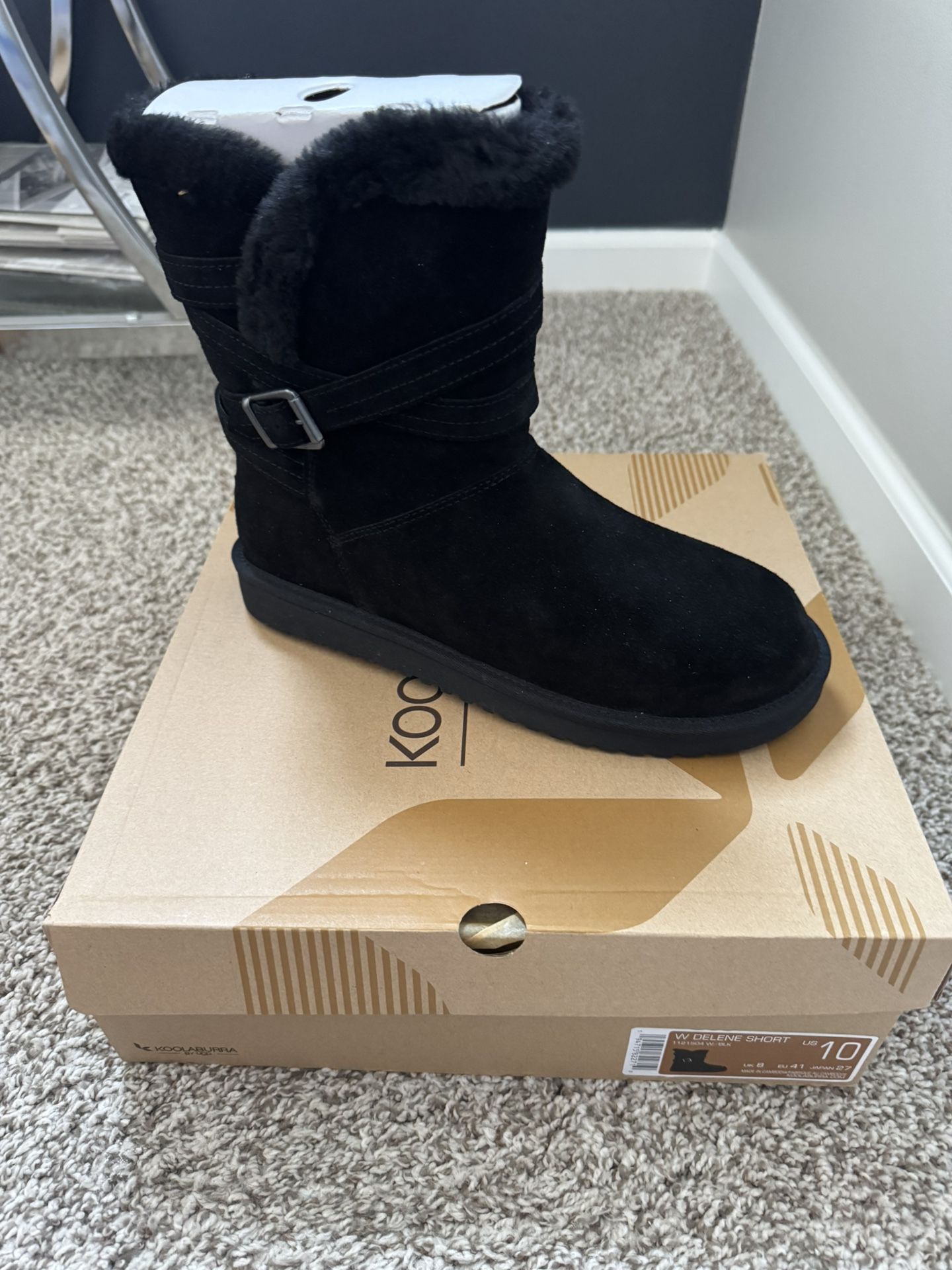 NIB Ugg Women Boots Size 10 Black - photo 2