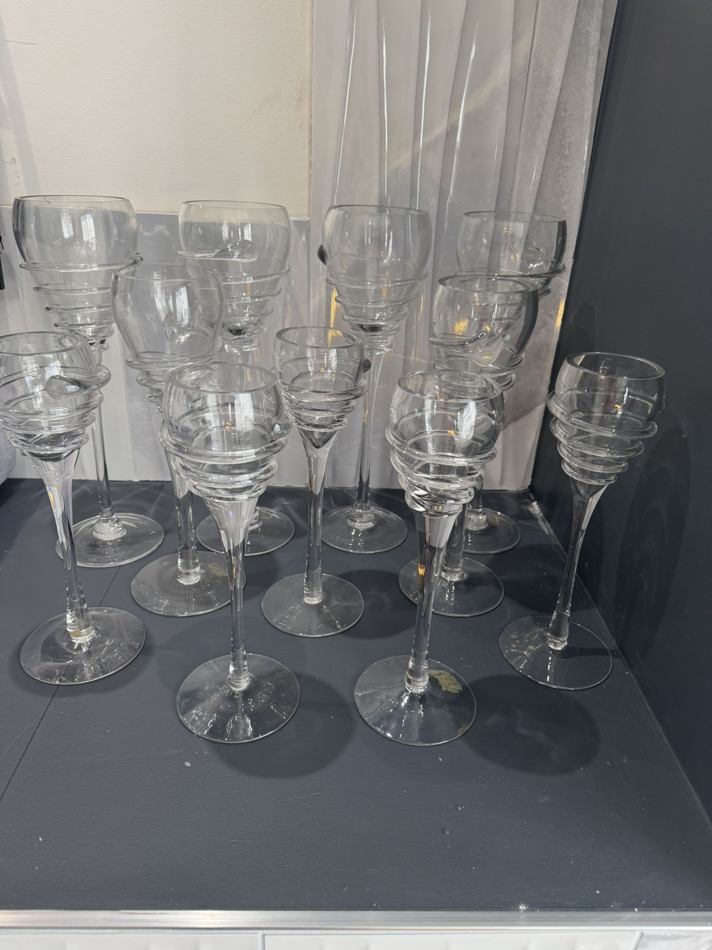 11pc Glass Stem Vases (heavy); 4 (16inch) 2 (14 Inch) 5 (12 Inch - photo 2